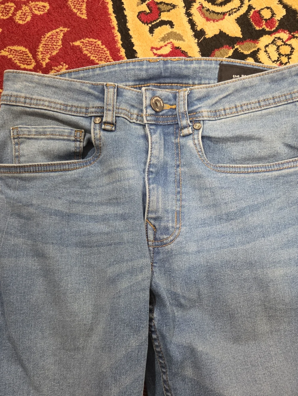 Men's Straight Jeans in Light Blue Wash